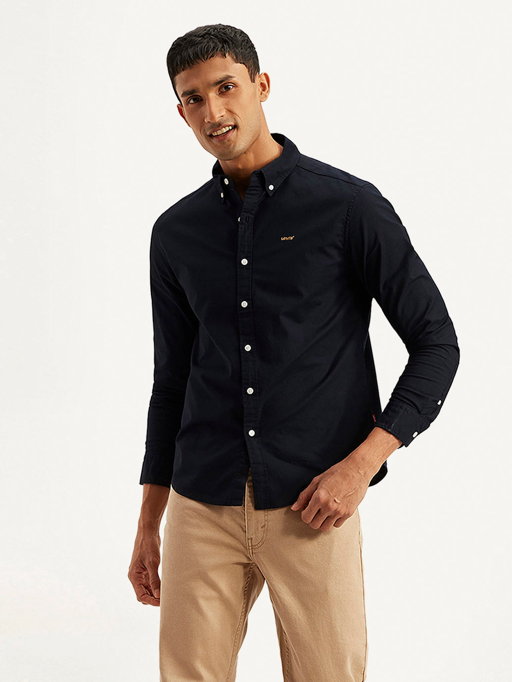 Men's Solid Slim Fit Oxford Shirt – Levis India Store