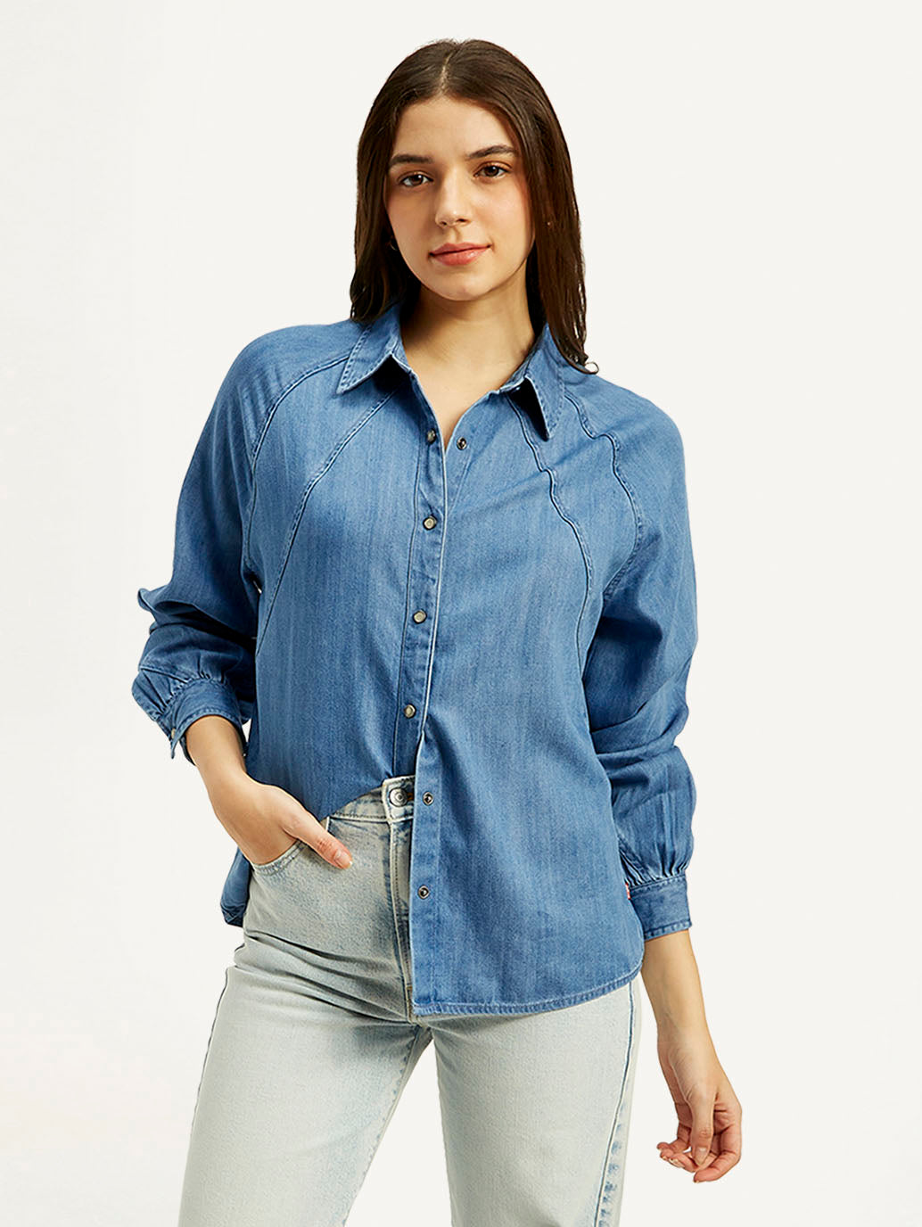 Women's Solid Spread Collar Denim Shirt – Levis India Store