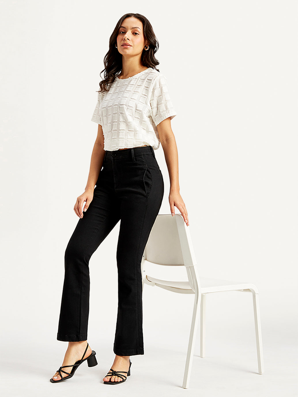 Women's Redloop 725 Black Flared Fit High Rise Jeans – Levis Women's Redloop 725 Black Flared Fit High Rise Jeans – Levis