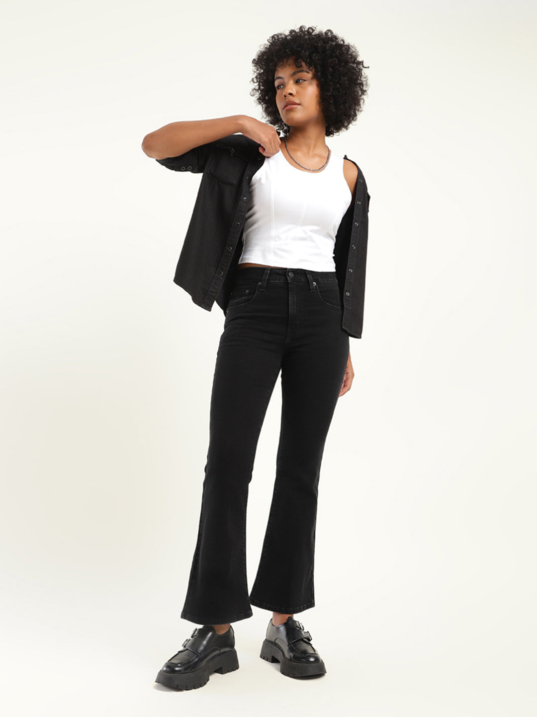 Women's 725 Black Flared Fit High Rise Jeans – Levis India Store