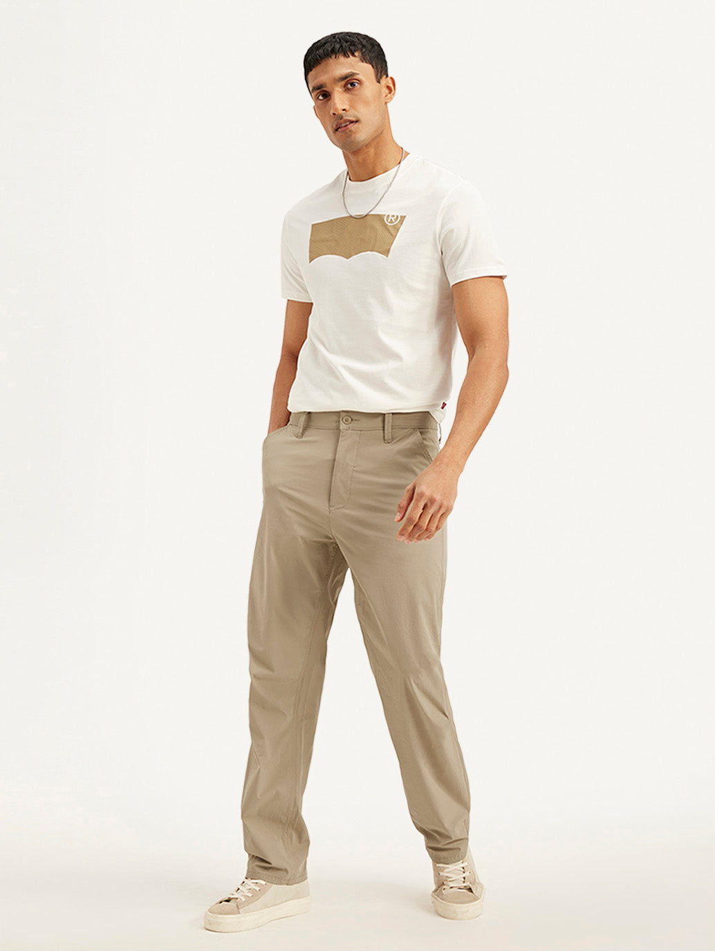 Men's Beige Loose Fit Chino Cargos1