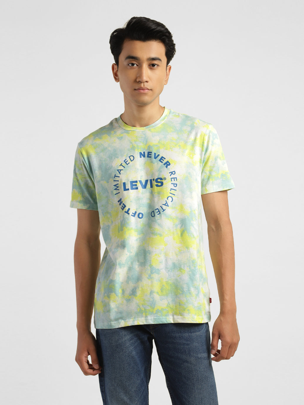 Men s Graphic Print Round Neck T shirt Levis India Store