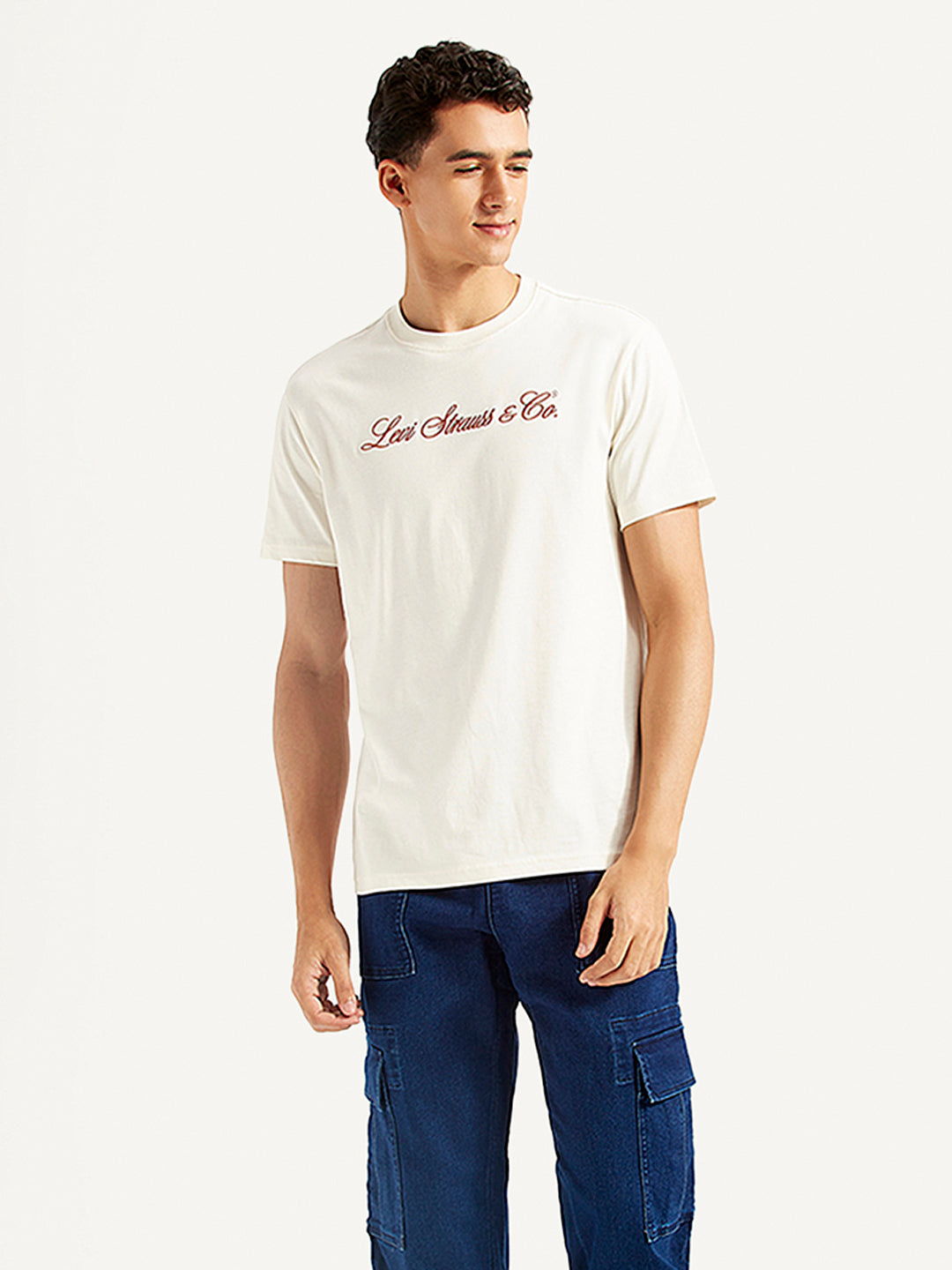 Men's Typographic Print Slim Fit T-shirt – Levis India Store