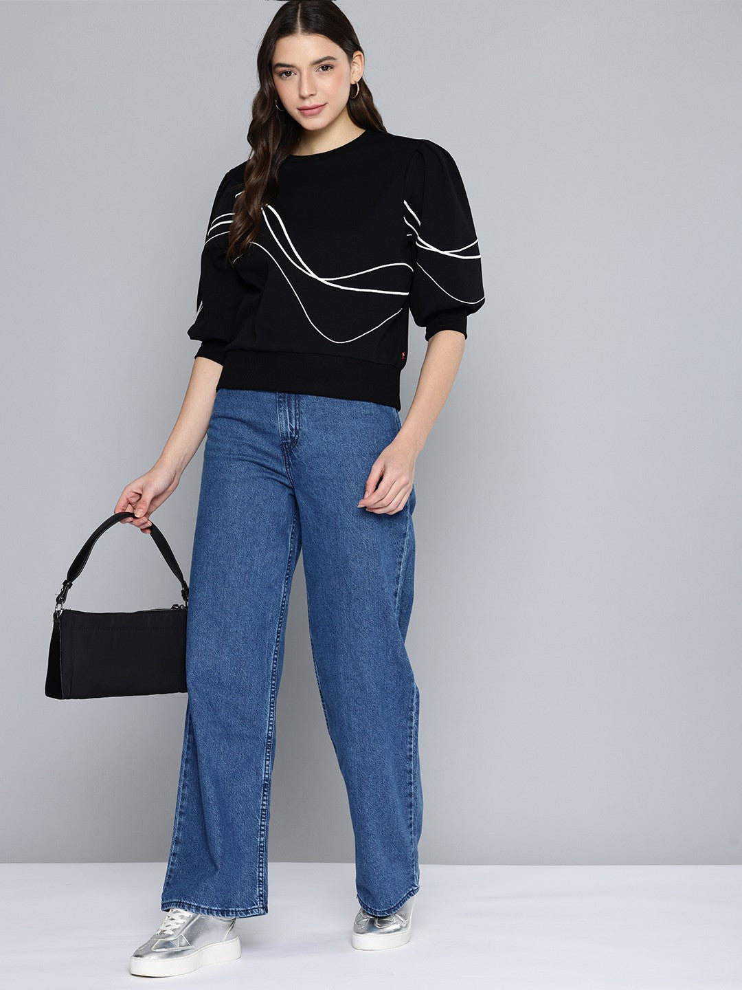 Women's Abstract Crew Neck Top – Levis India Store