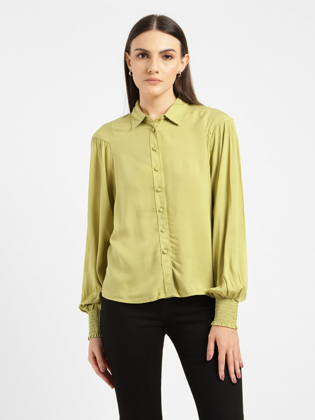Women's Solid Spread Collar Shirt Green – Levis India Store