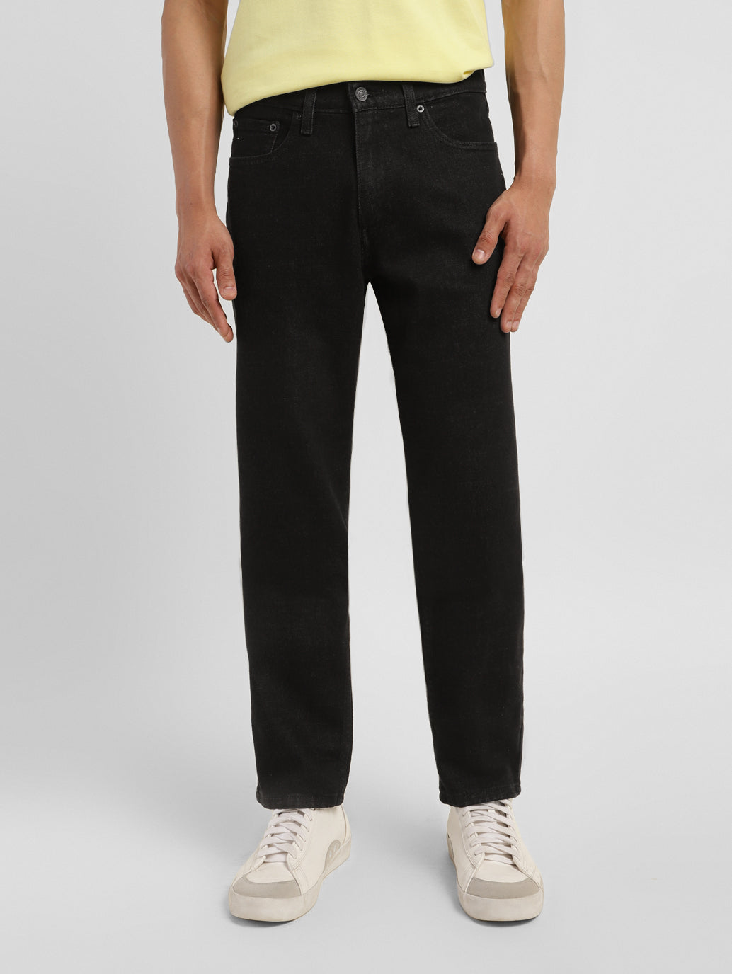 Buy Men's 541 Black Tapered Fit Mid Rise Jeans Online