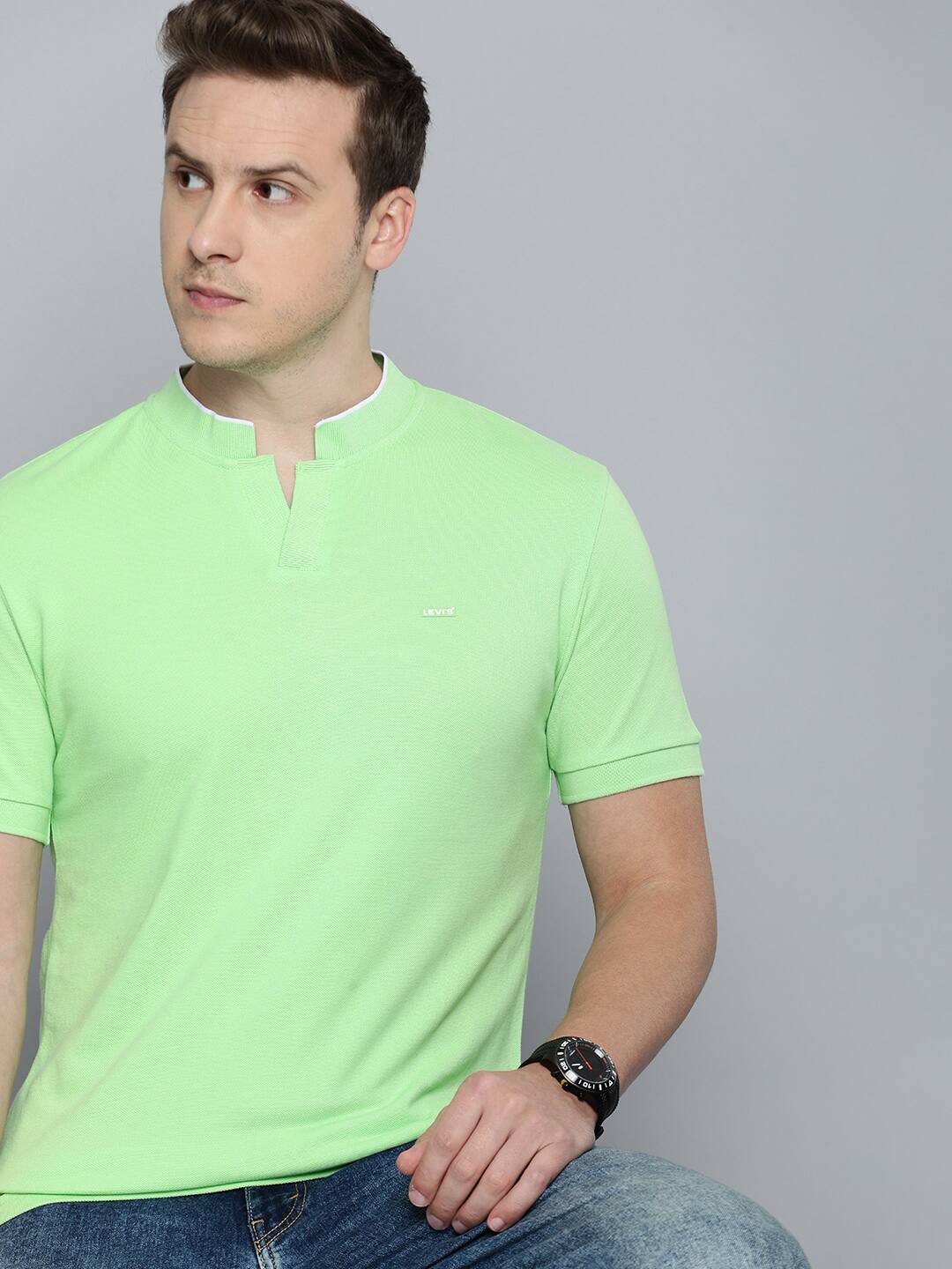 Men's Solid Slim Fit Henley Neck T-Shirt