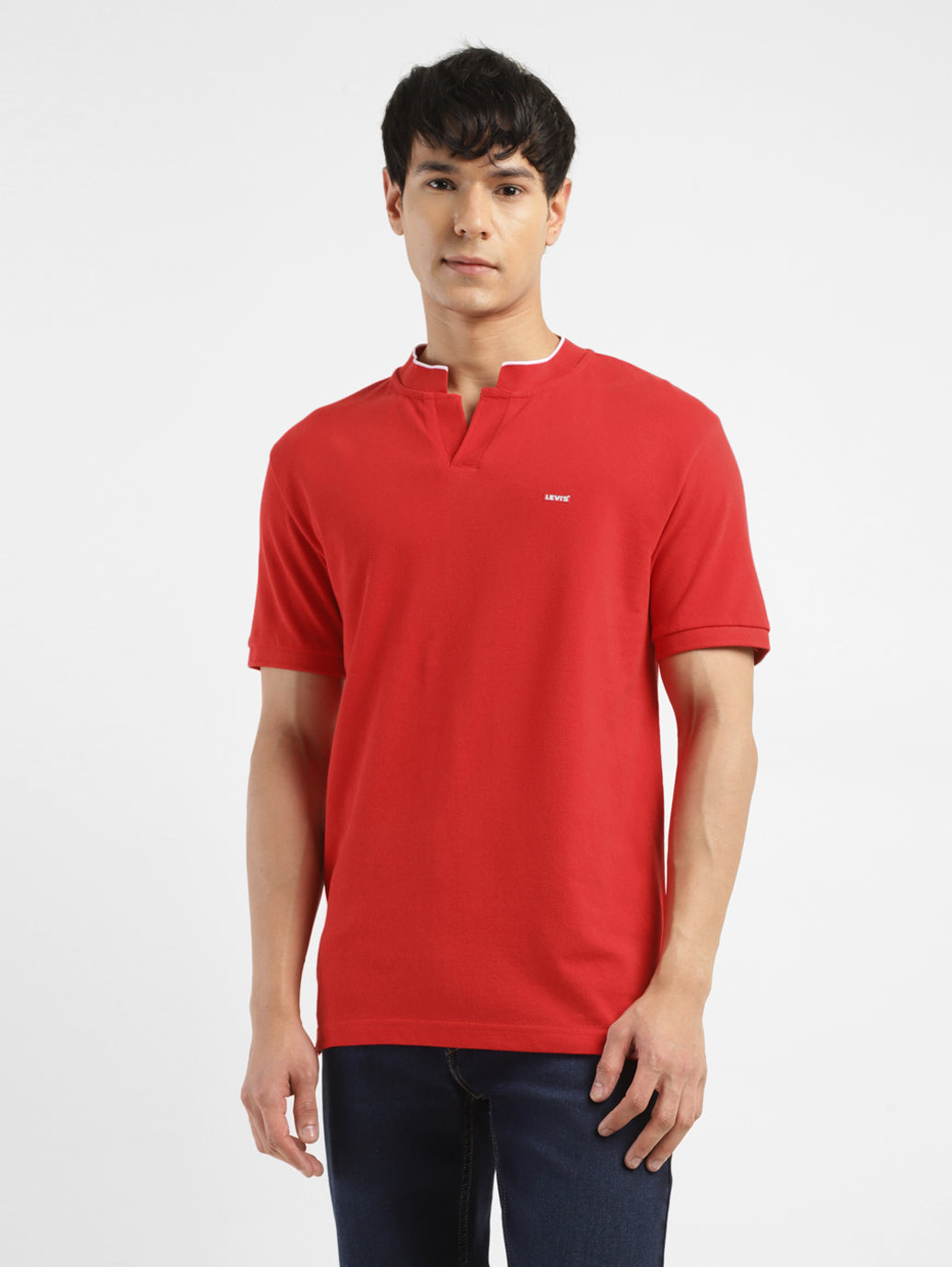 Men's Solid Slim Fit Henley Neck T-Shirt