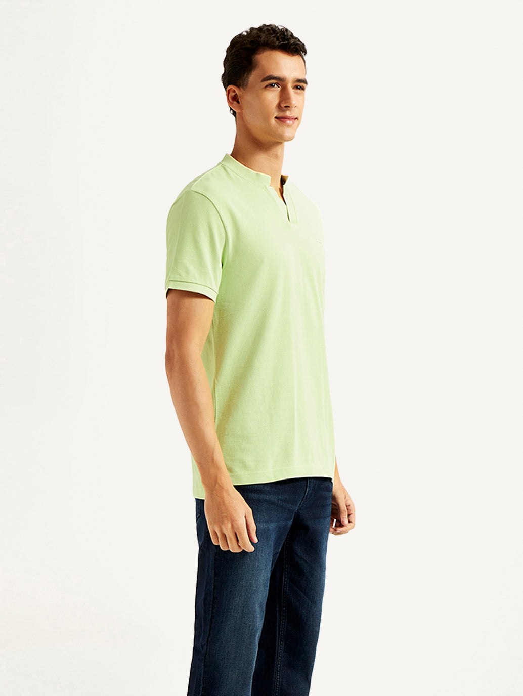 Men's Solid Slim Fit Polo T-shirt