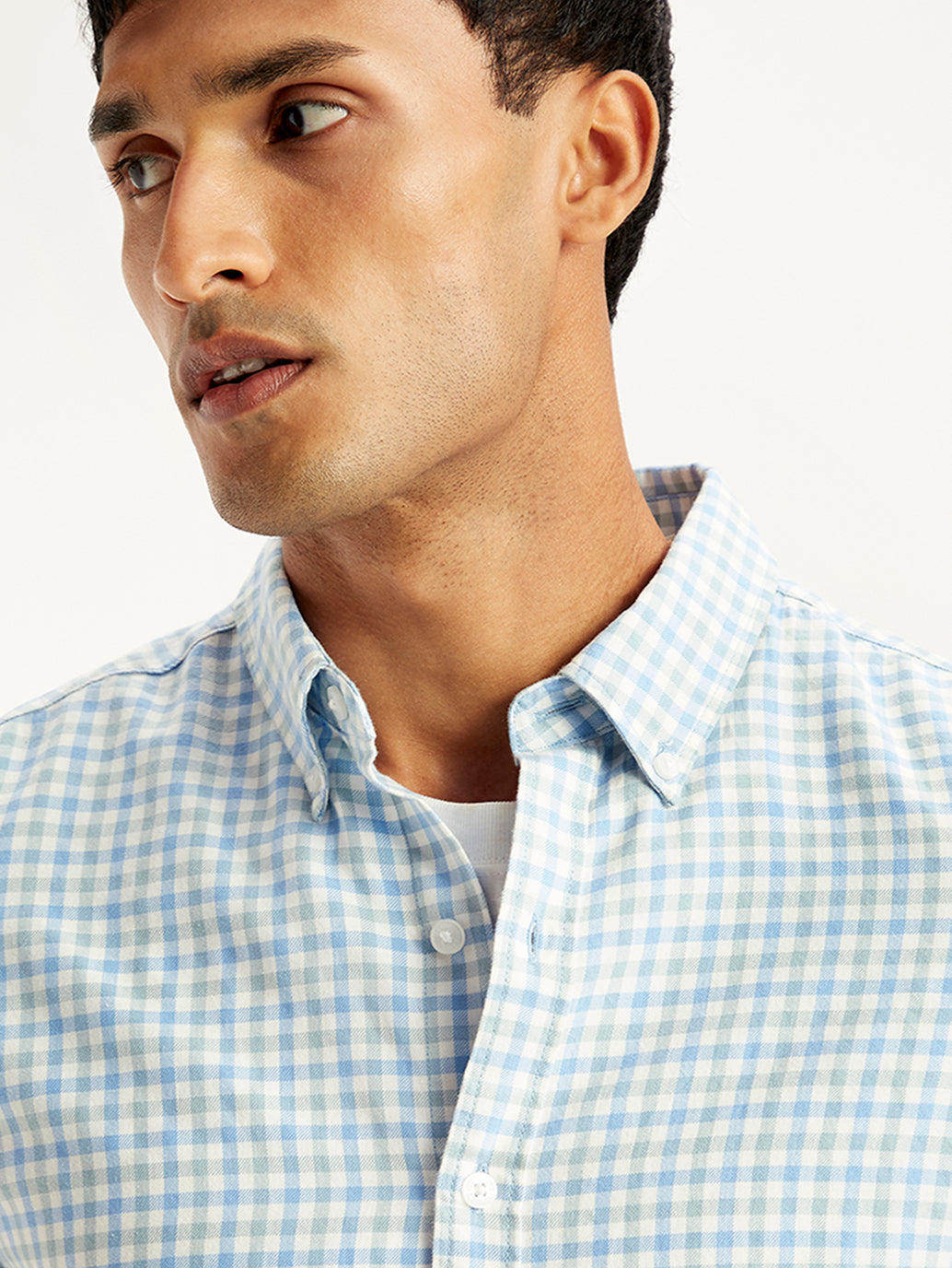 Men's Checkered Spread Collar Shirt