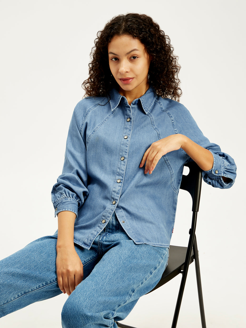 Women's Solid Relaxed Fit Denim Shirt