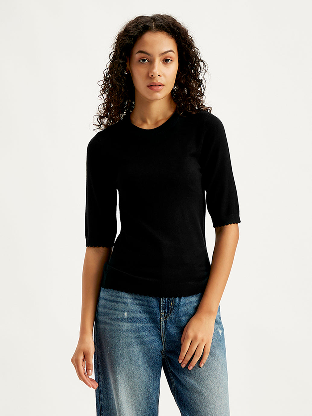 Women's Solid Black Crew Neck Sweater