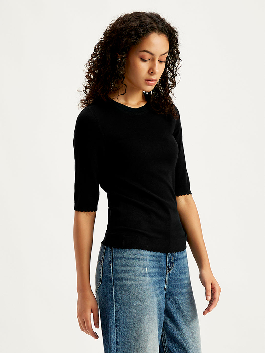 Women's Solid Black Crew Neck Sweater