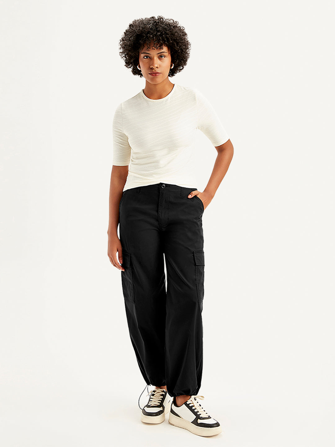 Women's Mid Rise Baggy Fit Cargo Trousers