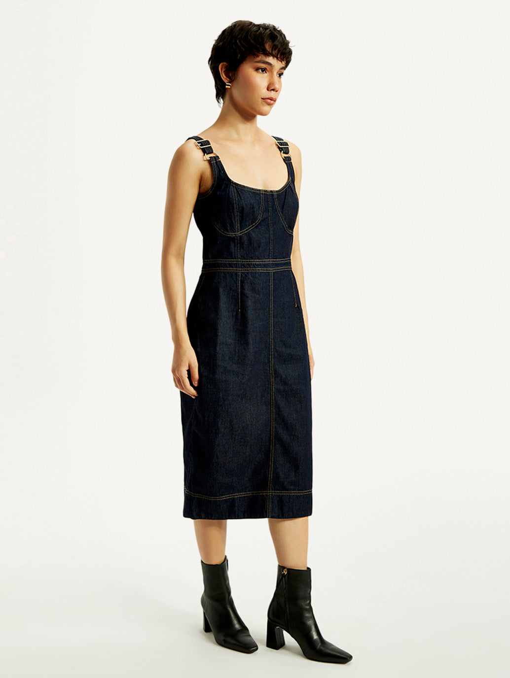 Women's Solid Indigo Scoop Neck Denim Dress - Side View