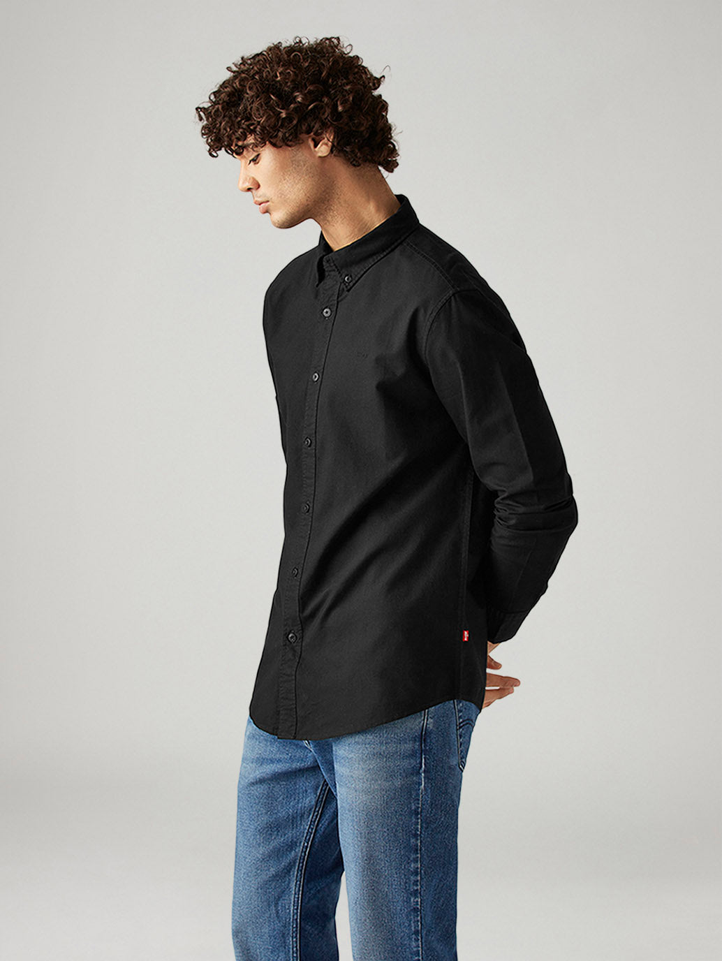 Men's Solid Slim Fit Oxford Shirt - Side View