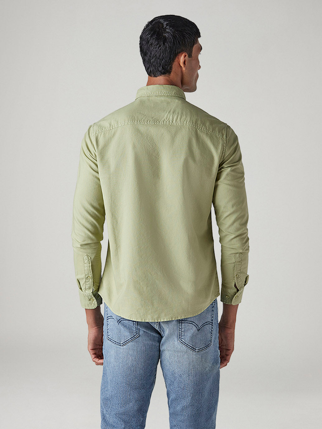 Men's Solid Slim Fit Oxford Shirt - Back View