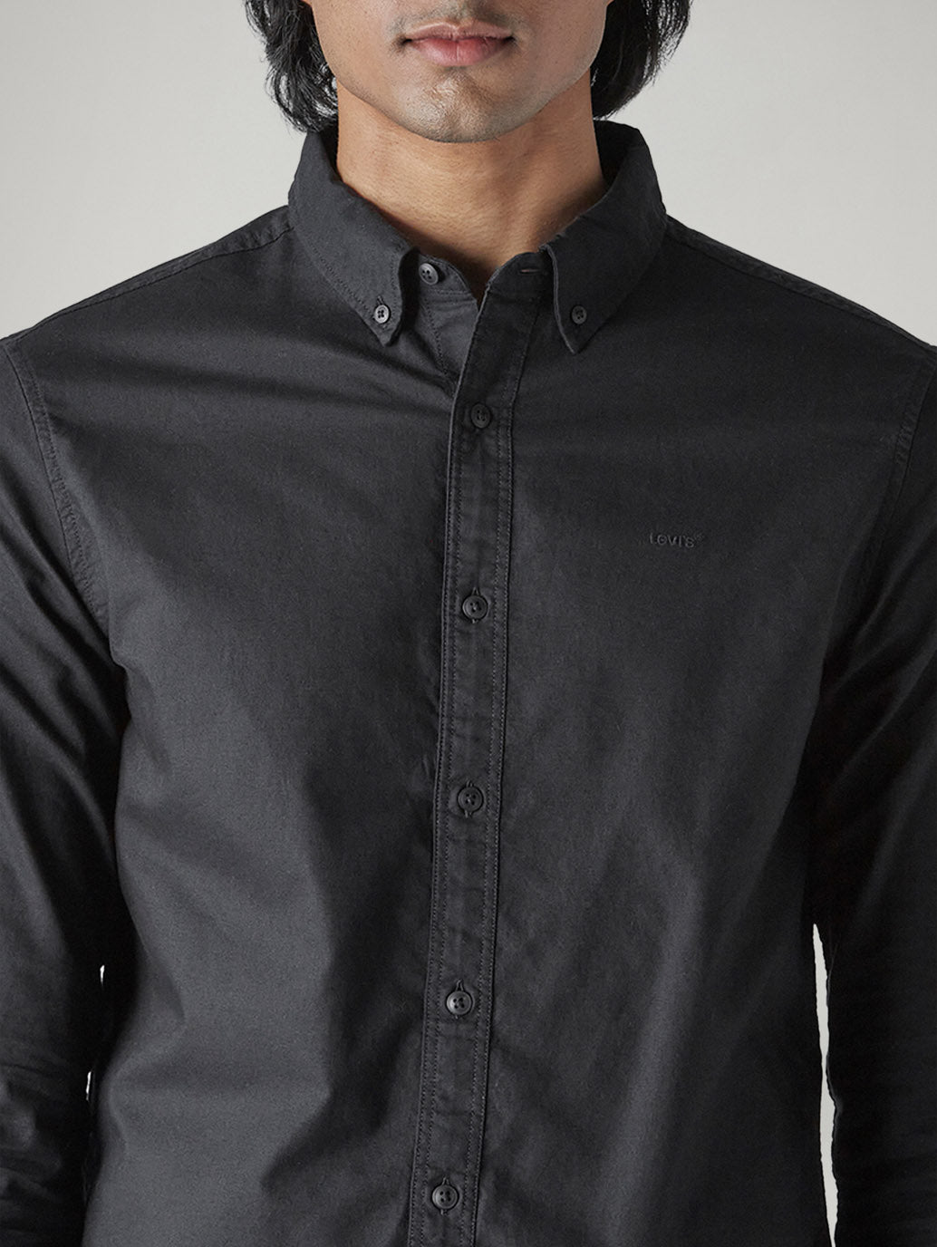 Men's Solid Slim Fit Oxford Shirt - detail View