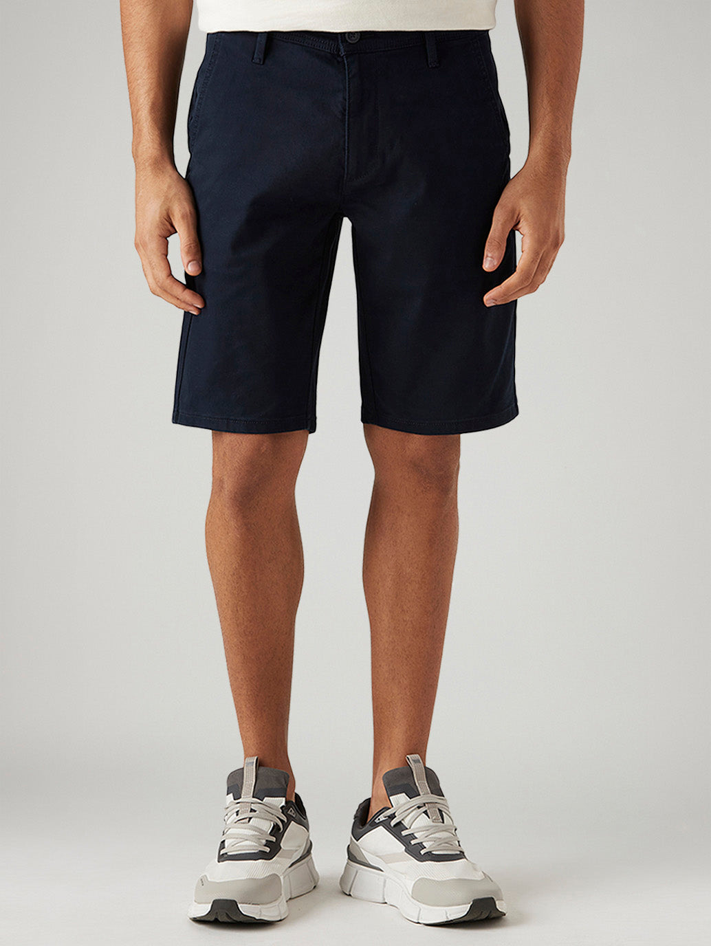 Men's 541 Navy Tapered Fit Mid Rise Shorts - Front View