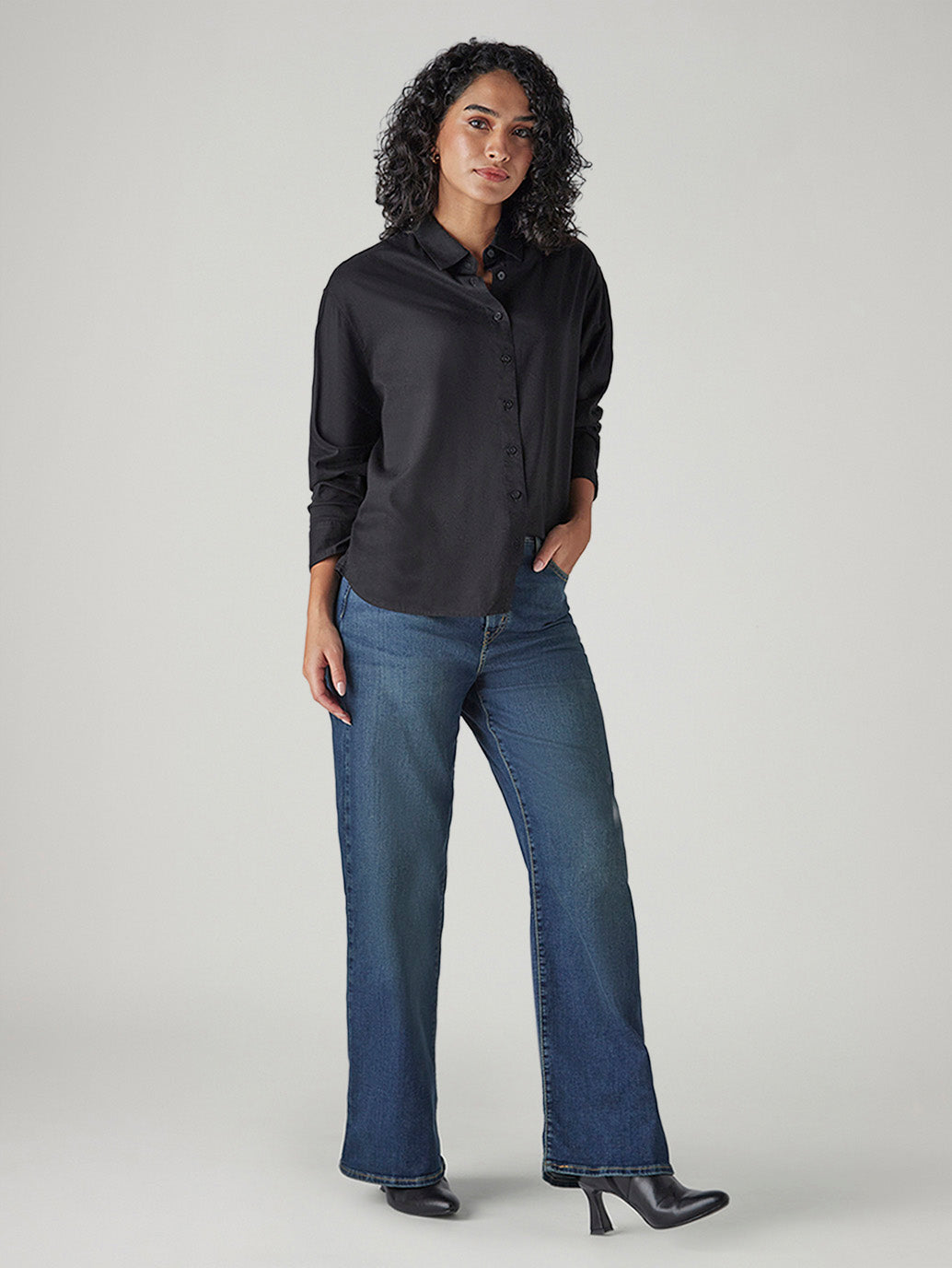 Women's Dark Blue Wide Leg Fit High Rise Jeans - Side View
