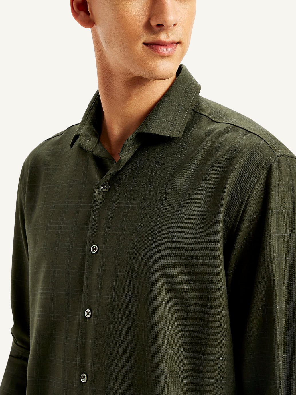 Men's Checkered Spread Collar Shirt