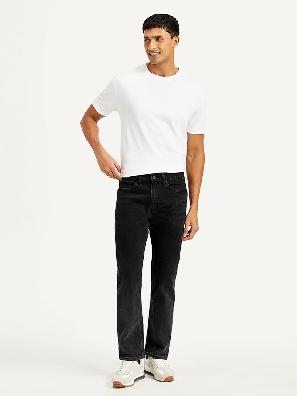 Men's 505 Black Straight Fit Mid Rise Jeans - Front View