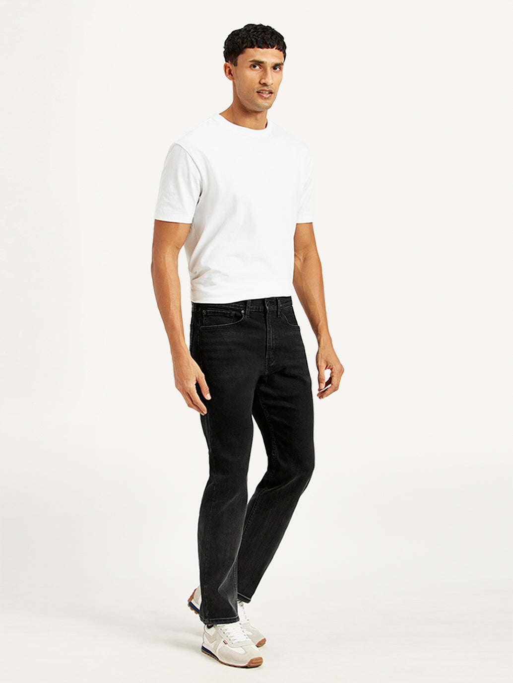 Men's 505 Black Straight Fit Mid Rise Jeans - Side View