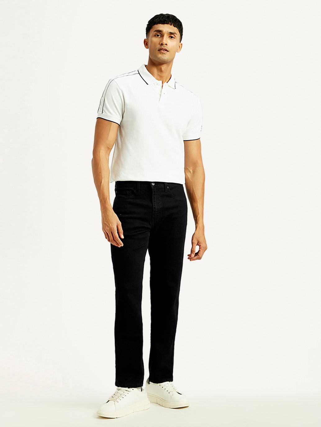 Men's 505 Black Straight Fit Mid Rise Jeans - Front View