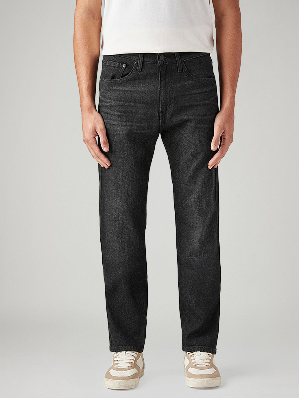 Men's 505 Black Straight Fit Mid Rise Jeans - Front View