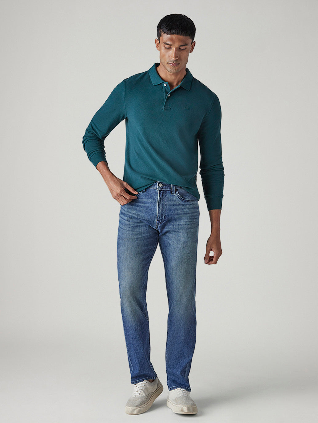 Men's 505 Tinted Med Indigo Straight Fit Mid Rise Bi-Stretch Jeans