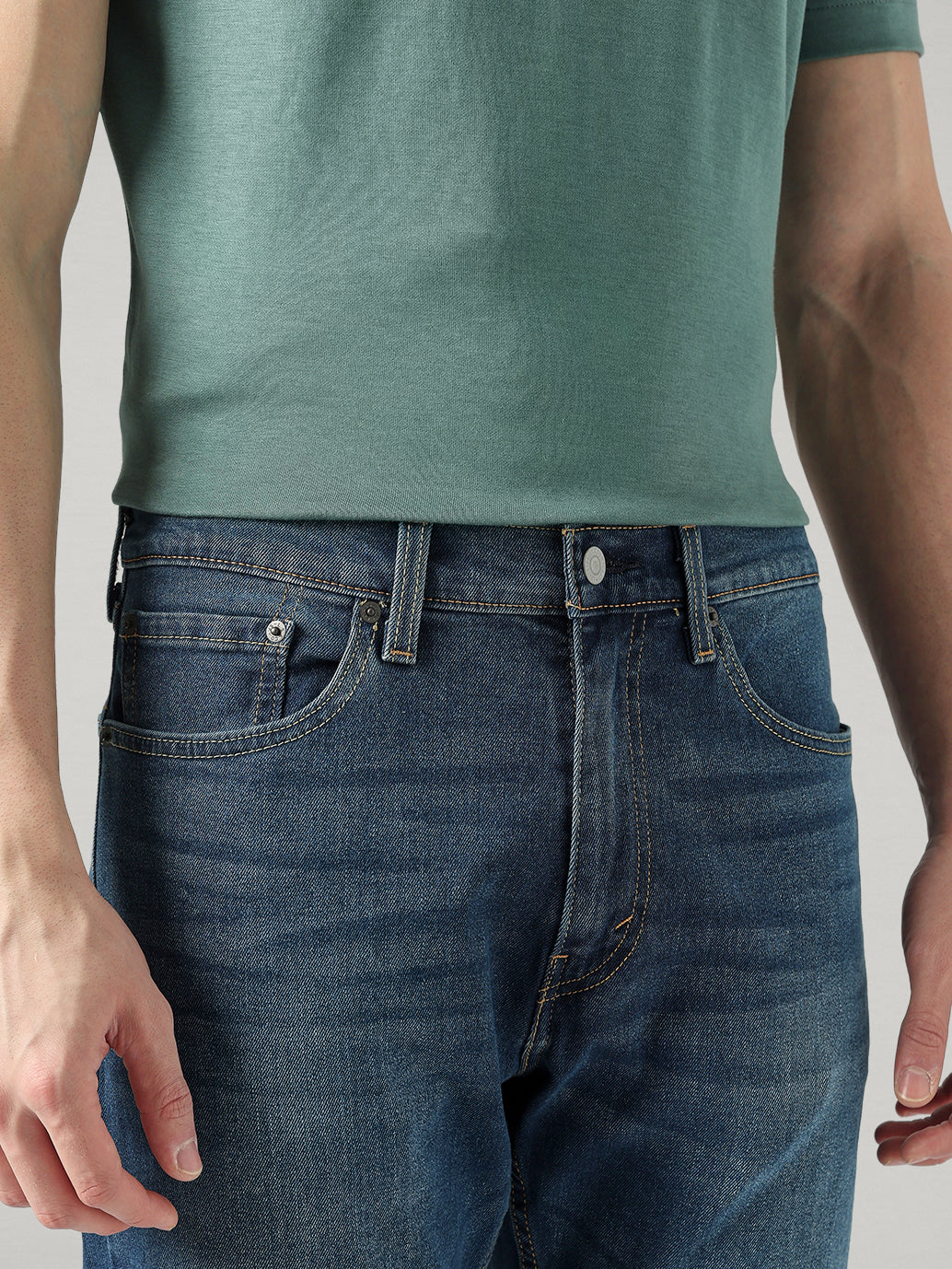 Men's 505 Blue Straight Fit Mid Rise Jeans - Detail View