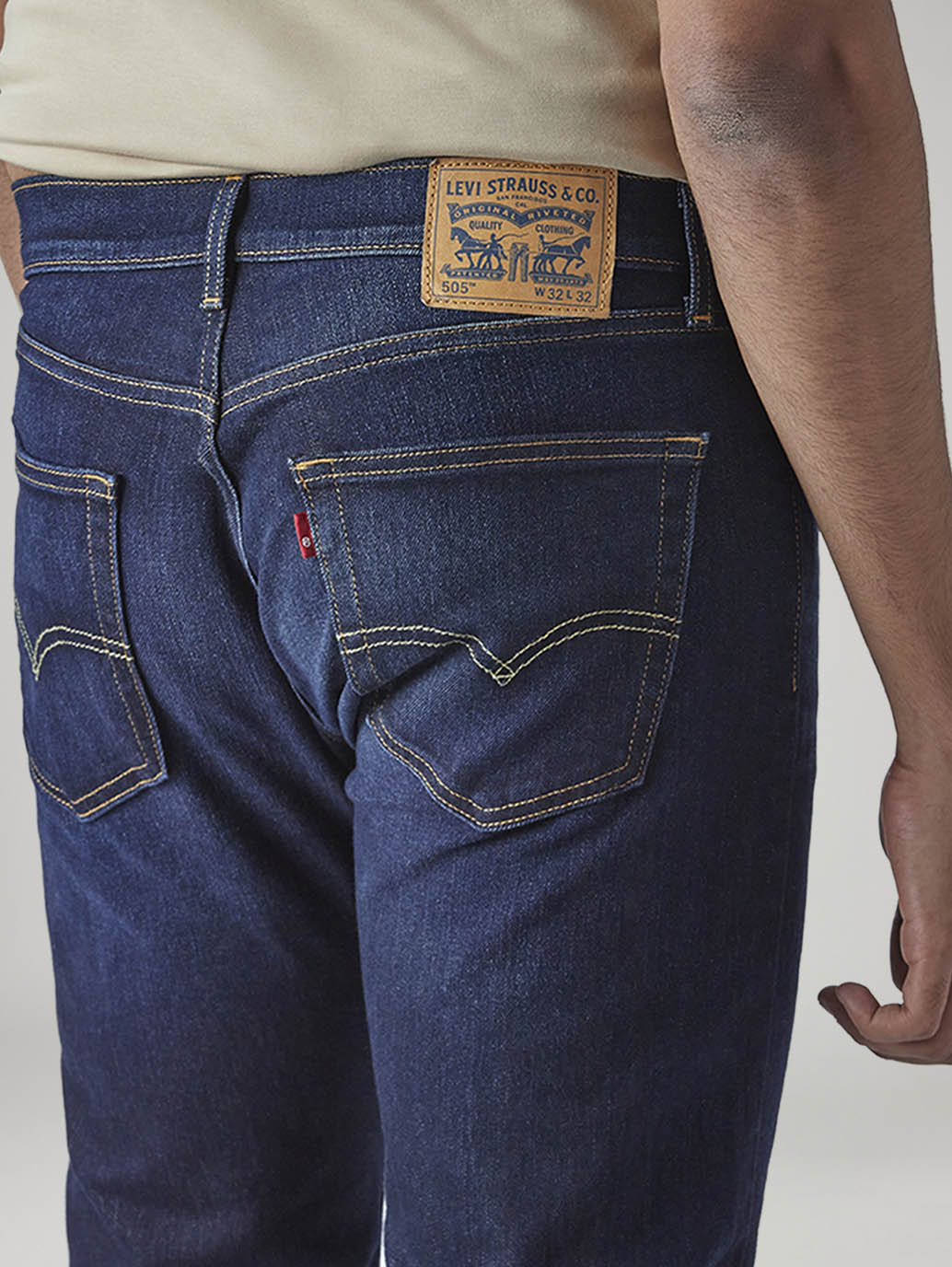 Men's 505 Dark Indigo Straight Fit Mid Rise Jeans - Detail View
