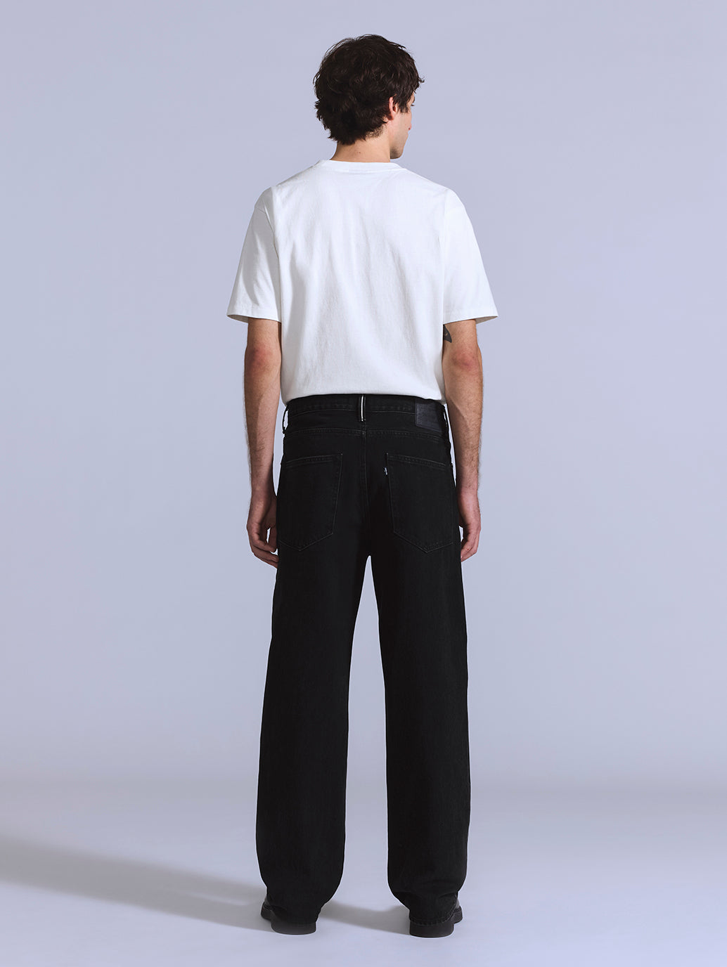 Men's Black Loose Fit Mid Rise Jeans - Back View