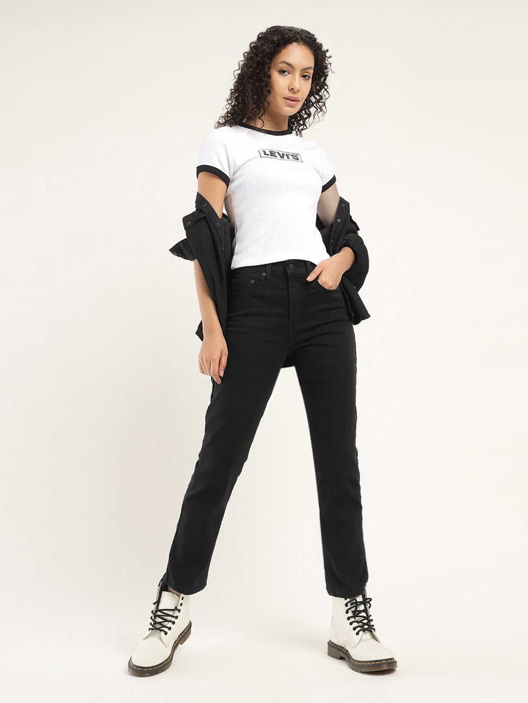 Women's 724 Black Straight Fit High Rise Jeans