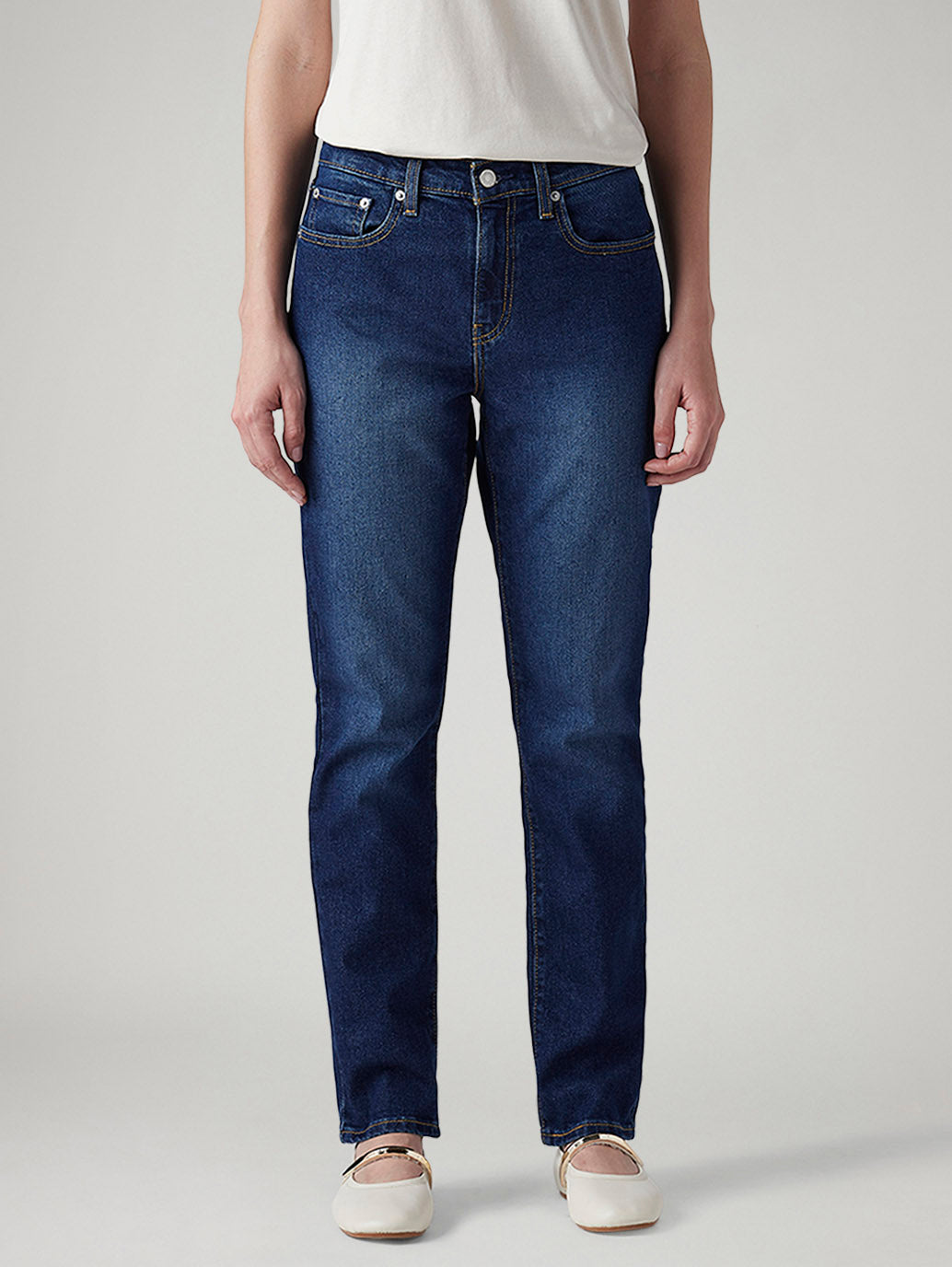Women's 724 Dark Indigo Slim Straight Fit High Rise Tinted Jeans - Front View