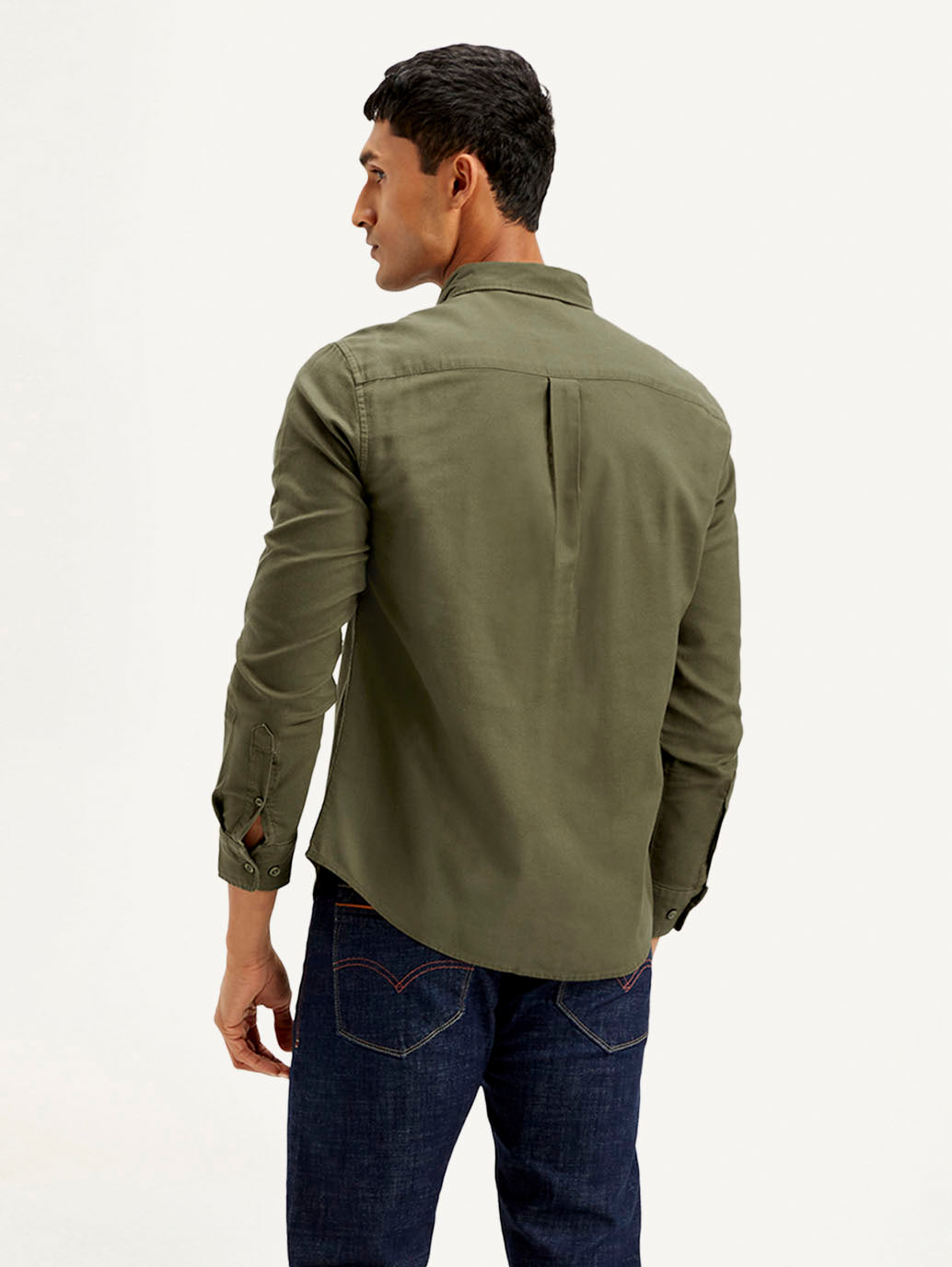 Men's Solid Slim Fit Oxford Shirt - Back View