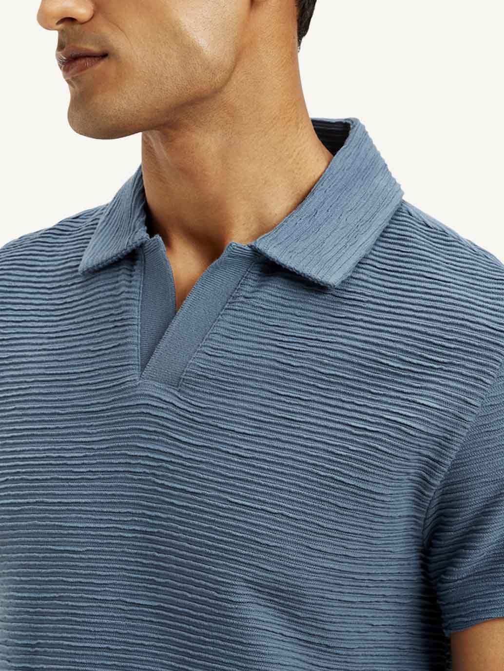 Men's Textured Slim Fit Polo Corduroy T-shirt - Detail View