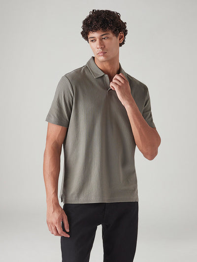 levi's Men's Regular Fit Resort Collar Polo T-Shirt-picture-29