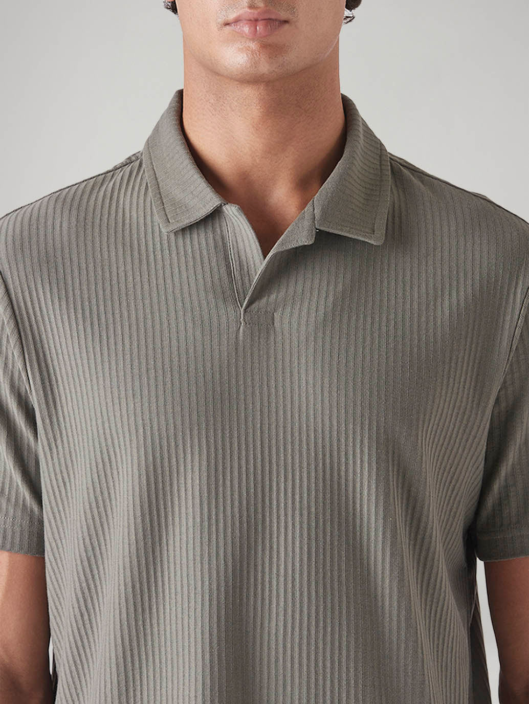 Men's Regular Fit Resort Collar Polo T-Shirt - 20 View