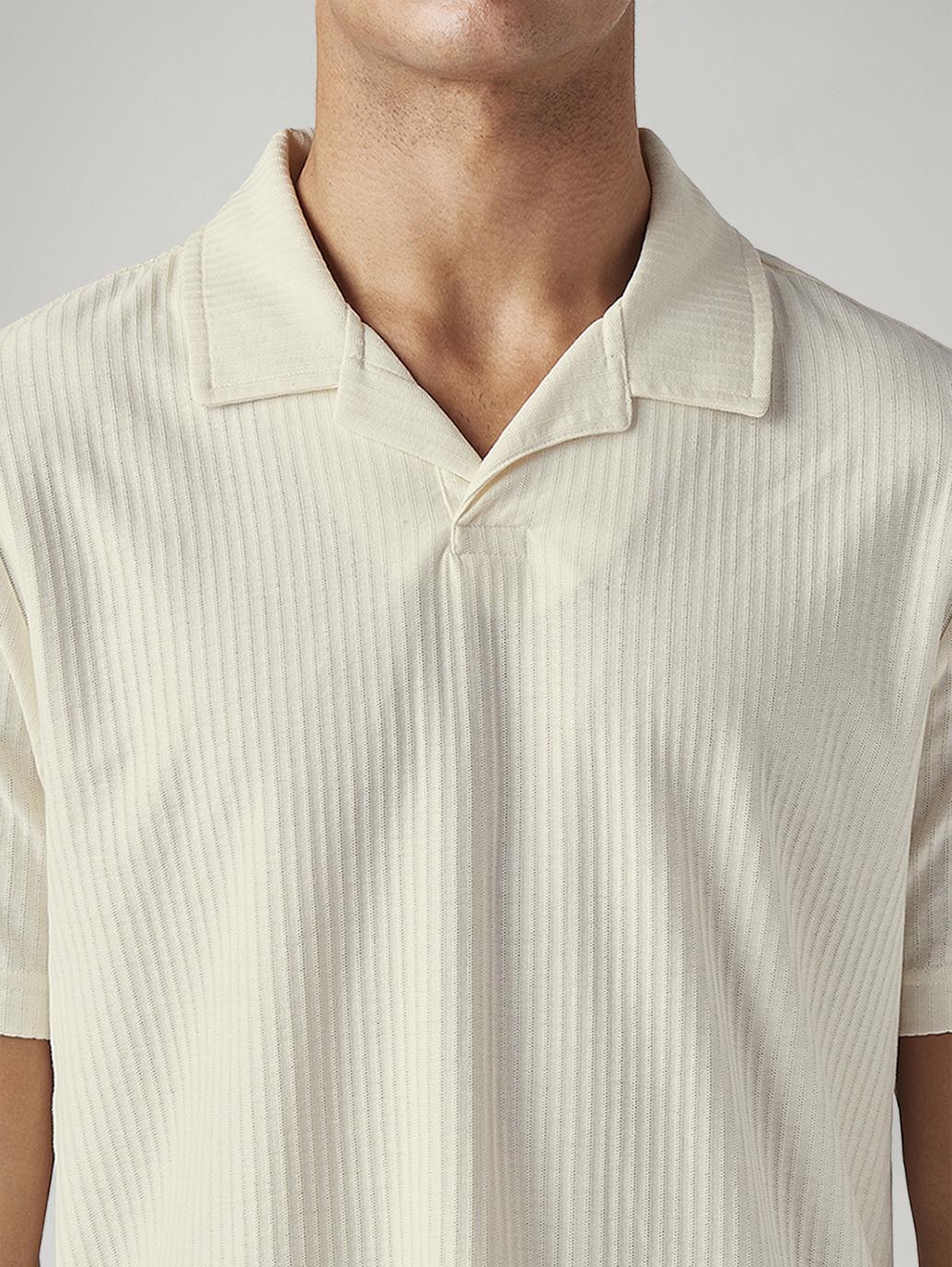 Men's Textured Cream Collar Neck Textured Polo T-shirt - 20 View
