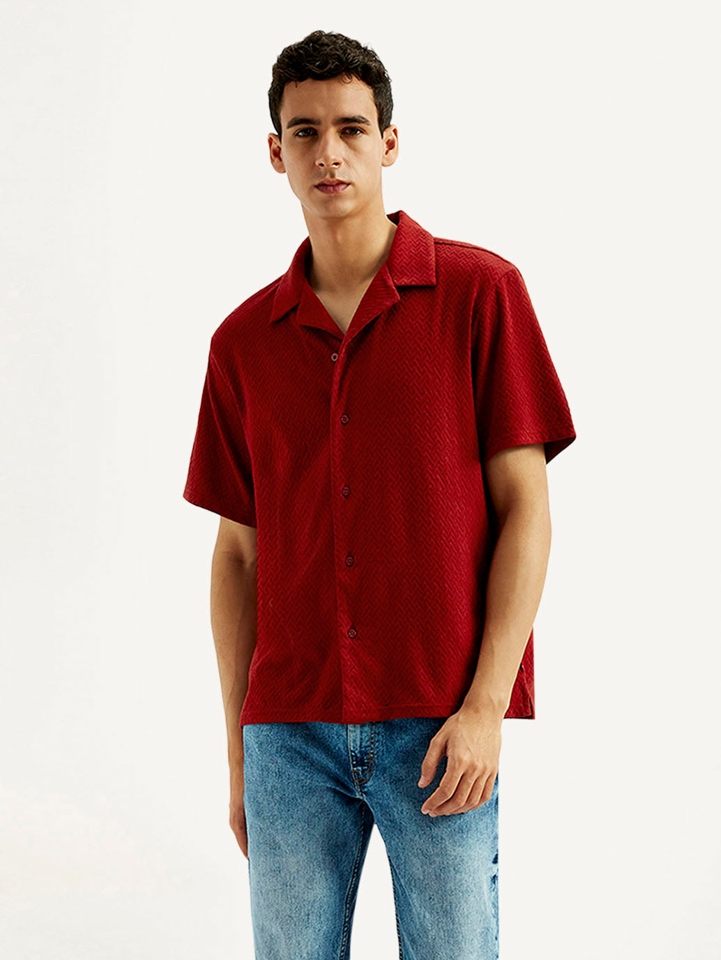 Men's Textured Slim Fit Resort Collar Knit Shirt - Styleshot View
