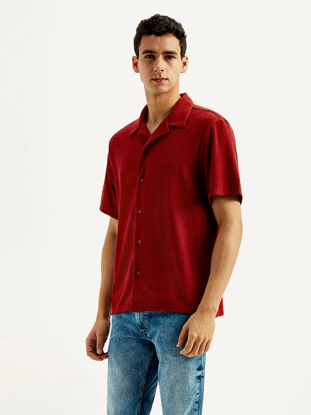 Men's Textured Slim Fit Resort Collar Knit Shirt - Side View