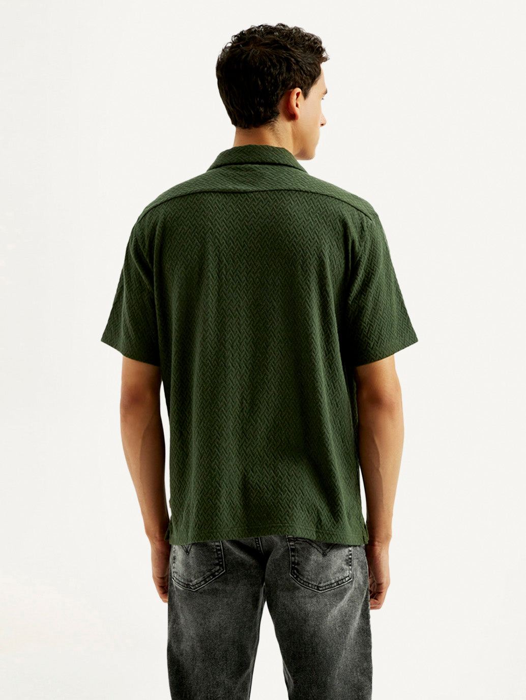 Men's Textured Slim Fit Resort Collar Shirt - Back View