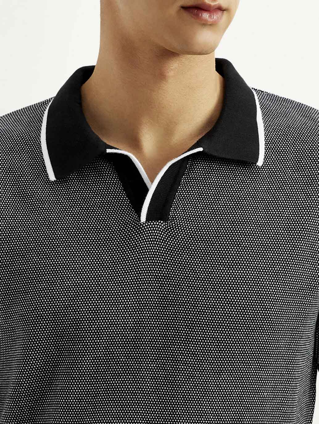 Men's Solid Slim Fit Polo T-shirt - Detail View