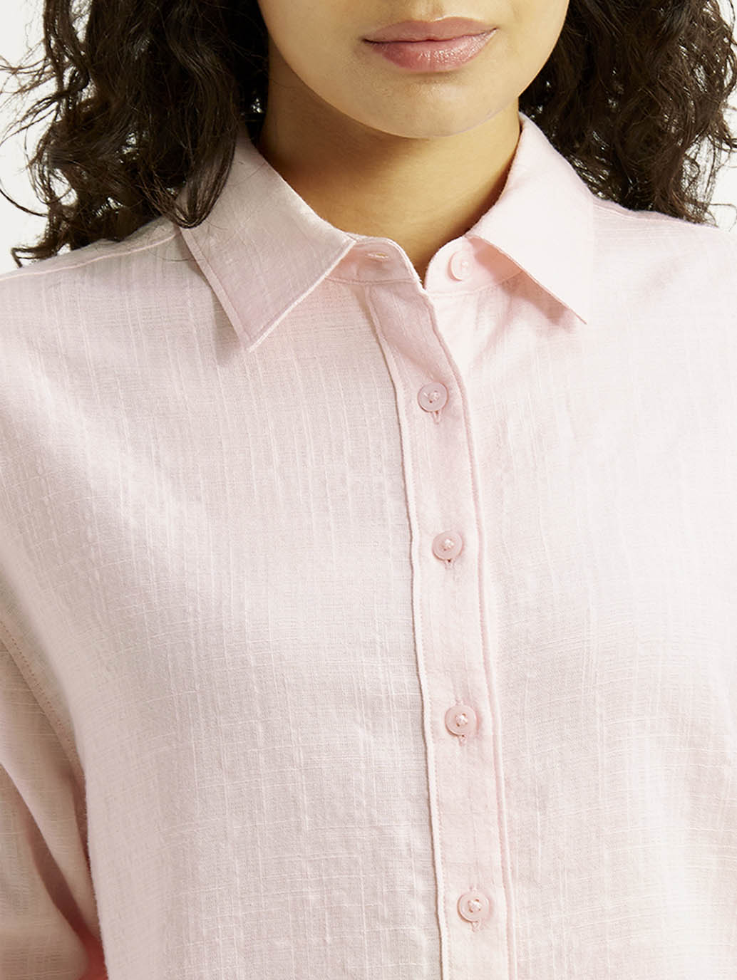 Women's Textured Light Pink Relaxed Fit Shirt - Detail View