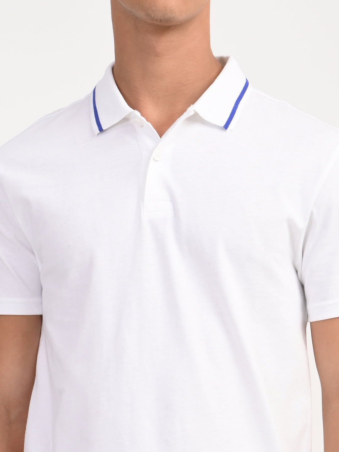 Men's Solid White Slim Fit Polo T-shirt - deatil View