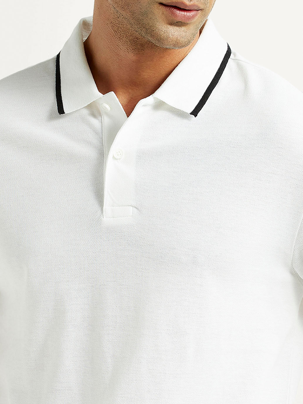 Men's Solid White Slim Fit Polo T-shirt - Detail View