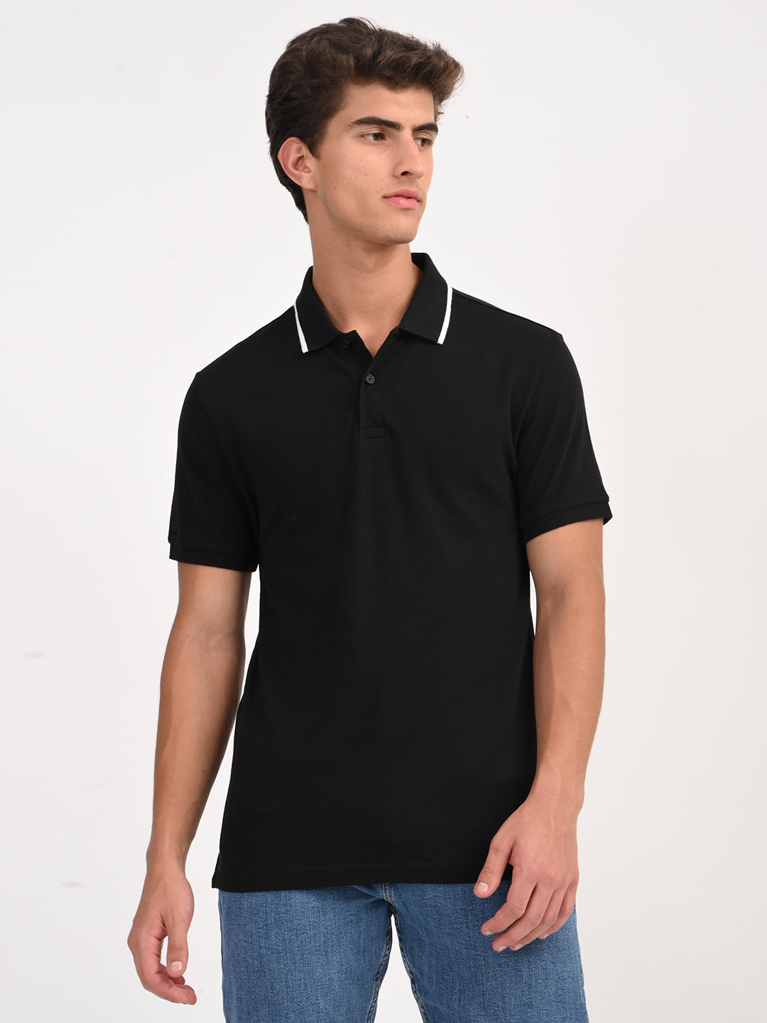 Men's Solid Black Slim Fit Polo T-shirt - frount View