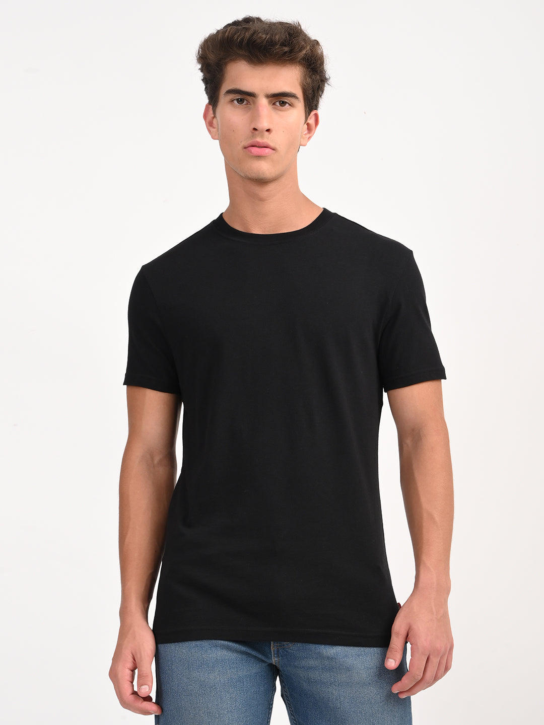 Men's Solid Black Slim Fit T-shirt - frount View