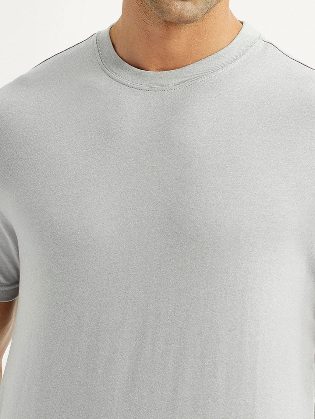 Men's Solid Light Grey Crew Neck T-shirt - Detail View